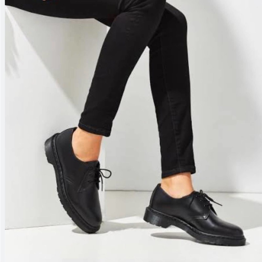 Dr. Martens 1461 MONO SMOOTH LEATHER OXFORD SHOES